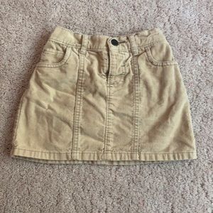 Old Navy velvety khaki skirt 4T.